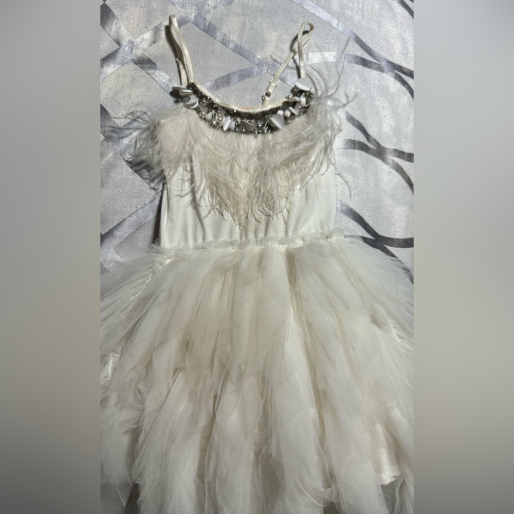 Tutu de Monde girls dress size 4/5 color white